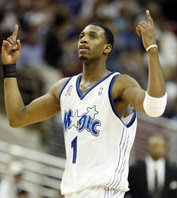 杰伦·布朗：亲历宿敌对决是荣耀，专注过程而非结果（杰伦·布朗：与宿敌交锋倍感荣幸，更看重过程而非结果）