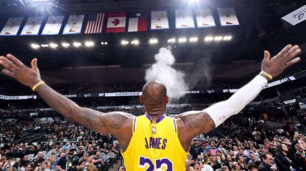 锁定前24，阿森纳、拜仁、巴黎等5队已保底欧冠淘汰赛附加赛（阿森纳、拜仁、巴黎等五队已确保欧冠前24，至少锁定淘汰赛附加赛席位）