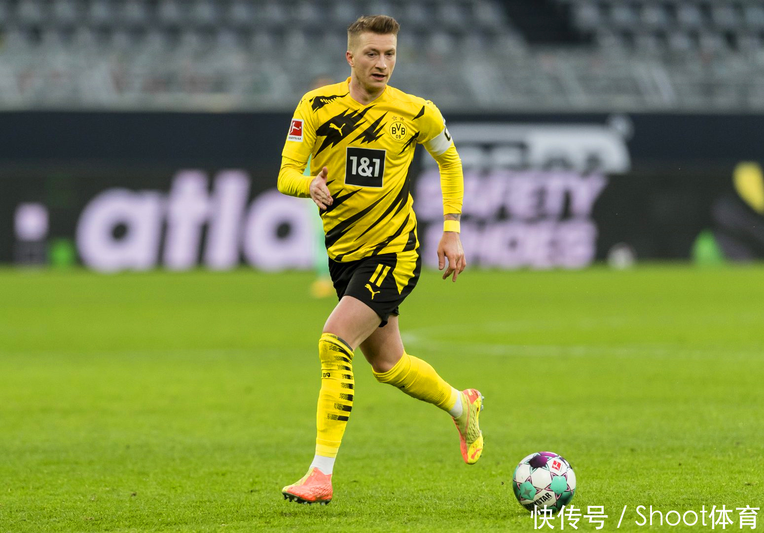 阿莫林：英超比我想象中更难踢，曼联各方面都太庞大（阿莫林直言英超比预想更难踢，曼联各层面规模过于庞大）