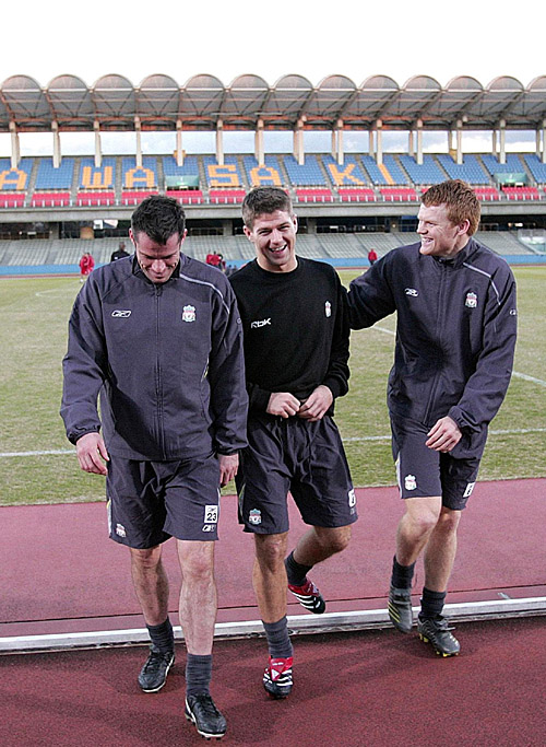 意媒：铃木彩艳可能因为手部骨折缺阵三个月，明年2至3月复出（意媒称铃木彩艳手部骨折，恐缺阵三个月，预计明年2至3月复出）