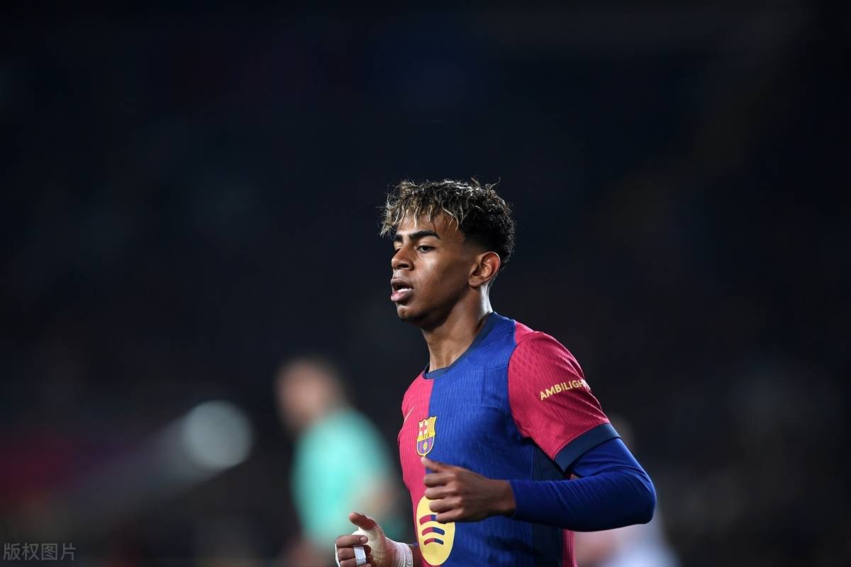 西媒：苏契奇一只脚已踏出皇社大门，球队愿意直接出售他（西媒：苏契奇已接近离队，皇社倾向直接出售他）