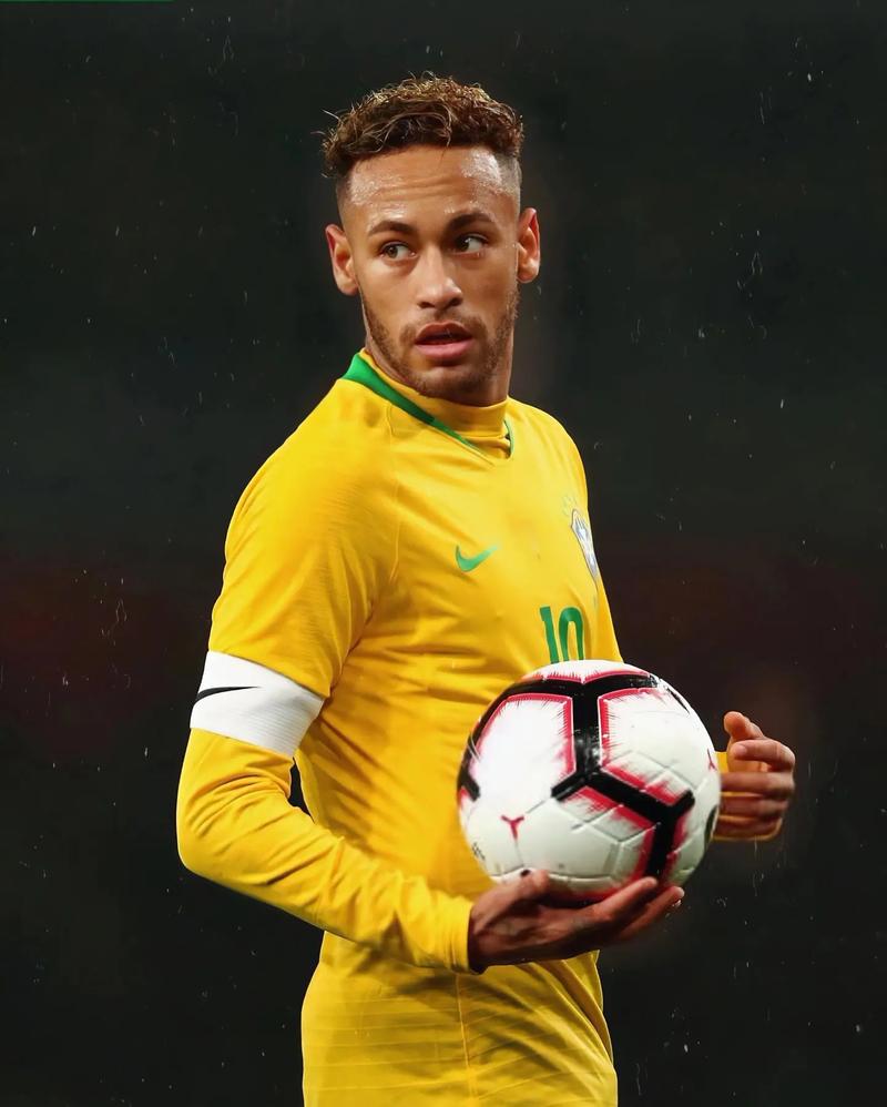 官方：恰尔汗奥卢当选国米10月队内最佳球员（国米官宣：恰尔汗奥卢荣膺球队10月最佳球员）