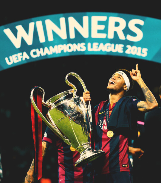 意甲积分榜：米兰1球净胜球优势领先那不勒斯居首（意甲积分榜：米兰凭1球净胜优势力压那不勒斯登顶）